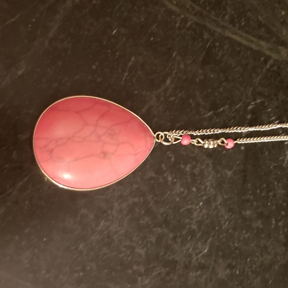 **Clearance** Paparazzi Pink Stone and Gold Chain Necklace and Earrings Set - Picture 2 of 3